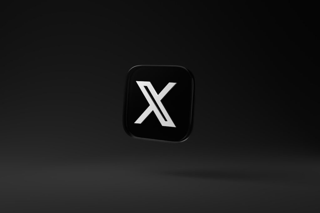 A black square with a white x on it